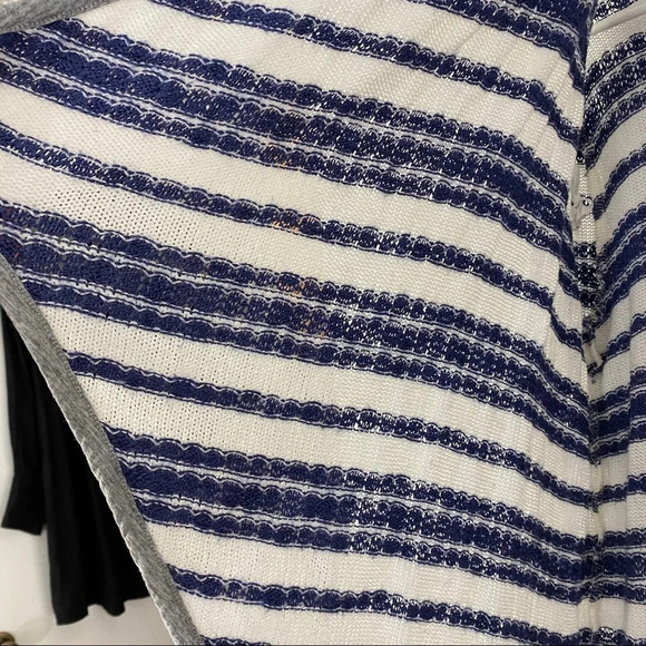 Splendid Cardigan Sweater Womens Size Medium Striped Knit Blue White Stripes - Picture 6 of 9